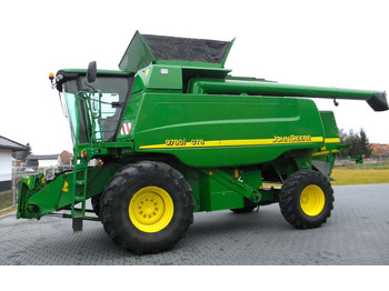 Combine harvester JOHN DEERE 2000 Series