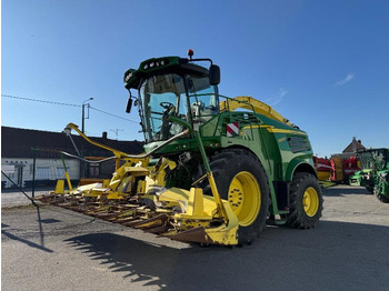 Forage harvester JOHN DEERE 8500