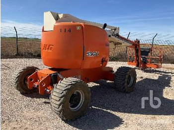 Articulated boom JLG