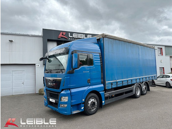 Curtainsider truck MAN TGX 26.440