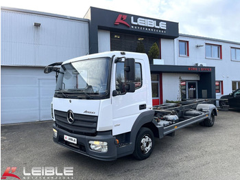 Container transporter/ Swap body truck MERCEDES-BENZ Atego 818