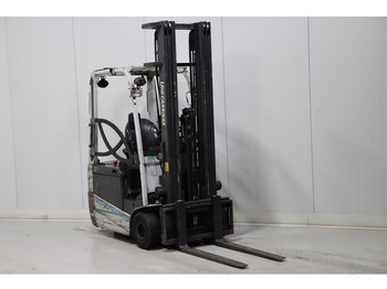 Electric forklift UNICARRIERS