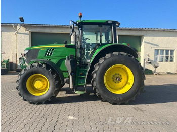 Farm tractor John Deere 6195M: picture 3