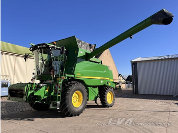 Combine harvester JOHN DEERE T660