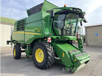 Combine harvester JOHN DEERE T660