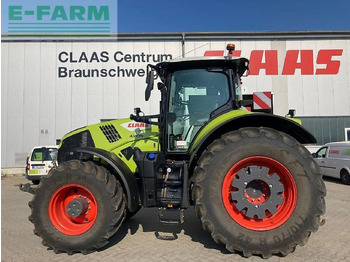 Farm tractor CLAAS Axion 870