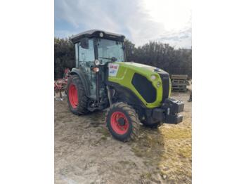 Farm tractor CLAAS Nexos