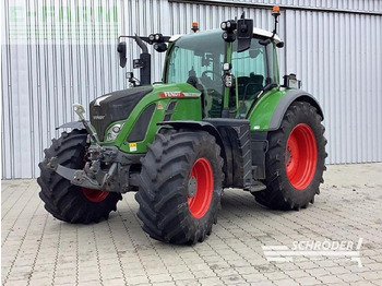 Farm tractor FENDT 718 Vario