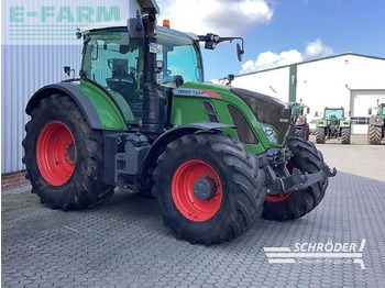 Farm tractor FENDT 724 Vario