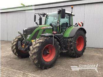 Farm tractor FENDT 724 Vario