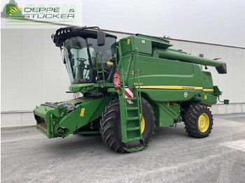 Combine harvester JOHN DEERE W650