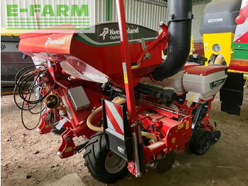 Precision sowing machine KVERNELAND