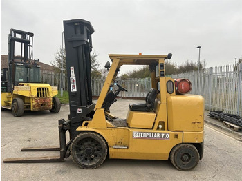 Forklift CATERPILLAR GC