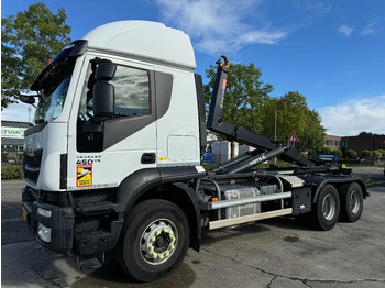 Hook lift truck IVECO Stralis 450