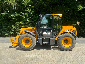 Wheel loader JCB