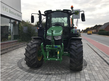 Farm tractor John Deere 6110M: picture 2