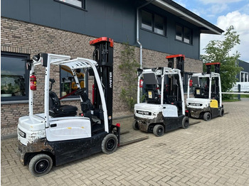 Electric forklift HYSTER