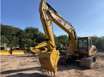 Crawler excavator CATERPILLAR 320C with Wider Track shoes: picture 3