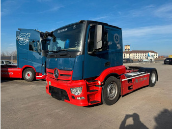 Tractor unit MERCEDES-BENZ Actros 1843