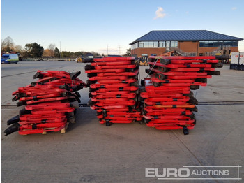 Construction equipment Pallet of Road Safety Barriers (3 of): picture 2