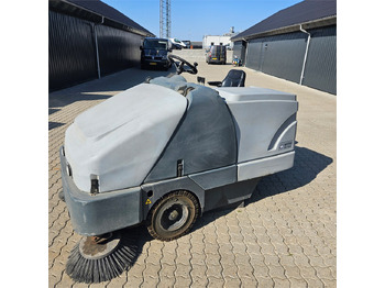 Industrial sweeper NILFISK