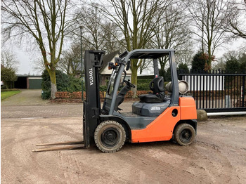 LPG forklift TOYOTA FG 25