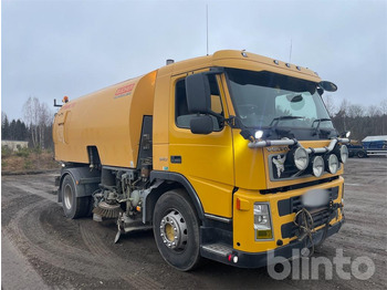 Vacuum truck VOLVO FM9