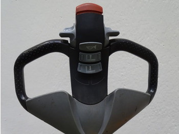 Pallet truck Still EXU18: picture 3