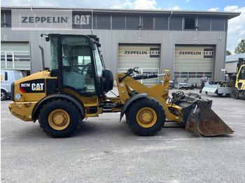 Wheel loader Cat 907M: picture 5