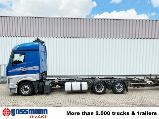 Container transporter/ Swap body truck Mercedes-Benz Actros 2542 L/nR 6x2, Retarder, Standklima,: picture 13