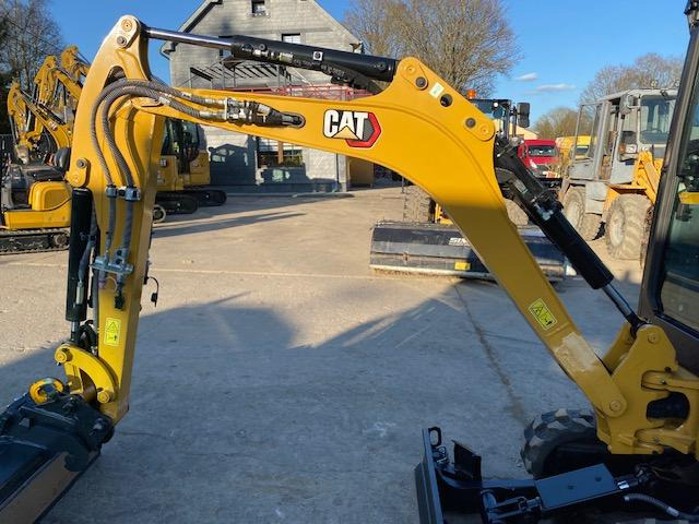 Mini excavator Cat 301.8: picture 14