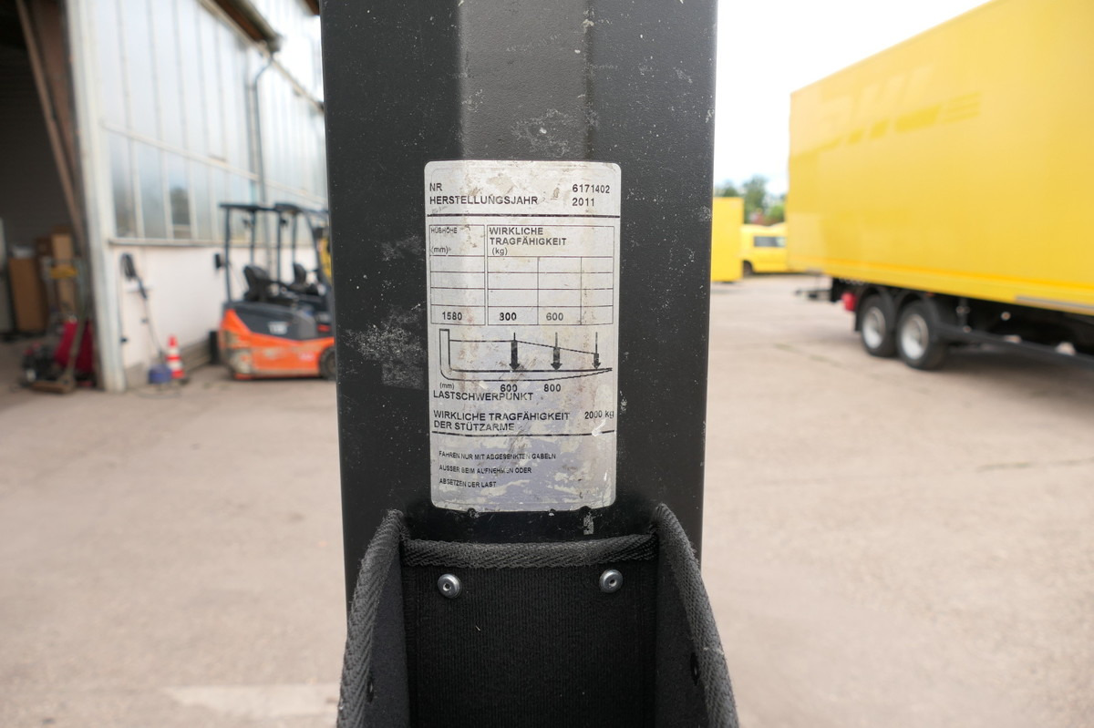 Pallet truck BT SWE 080L: picture 7