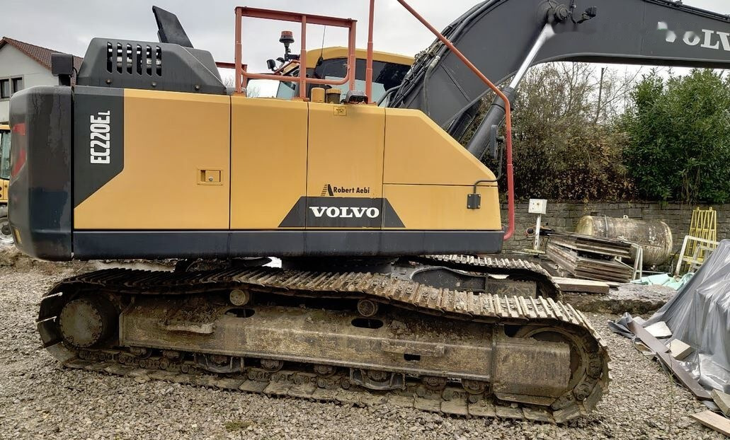 Crawler excavator Volvo EC220 EL: picture 1