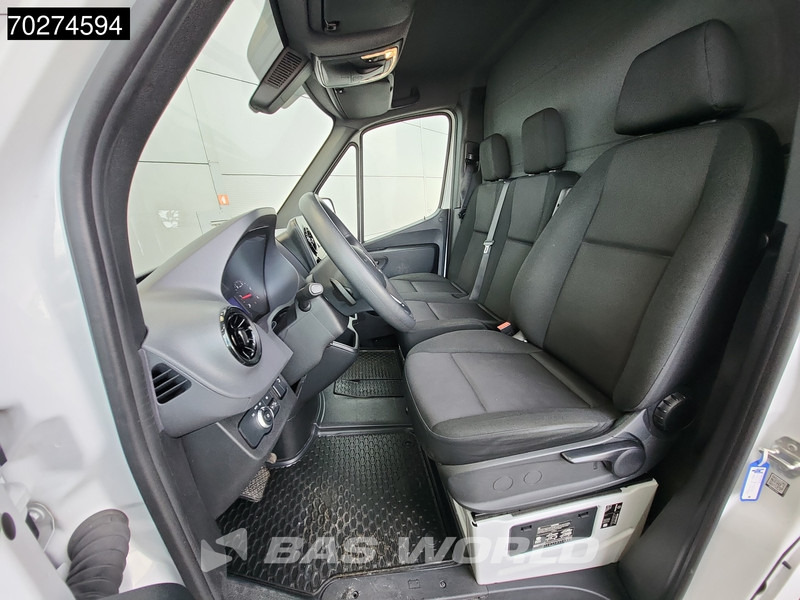 Box van Mercedes-Benz Sprinter 317 CDI Automaat Bakwagen Laadklep Camera Airco MBUX Koffer Meubelbak 20m3 Airco: picture 12