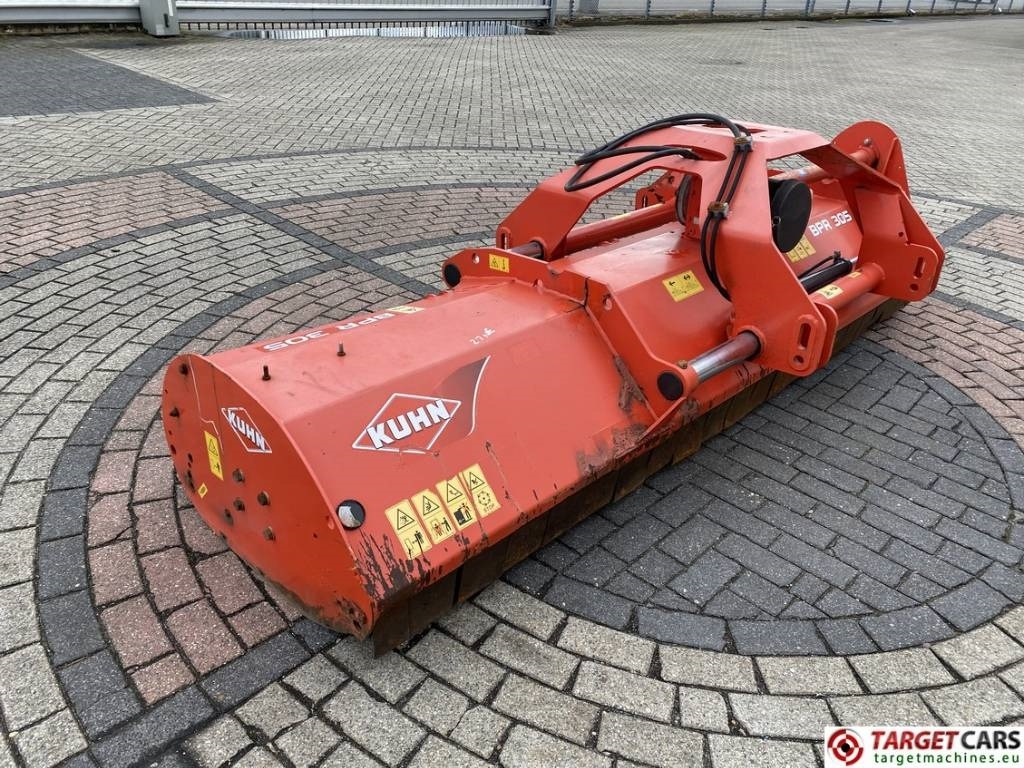 Leasing of Kuhn BPR305 Flail Mowing Deck 305cm  Kuhn BPR305 Flail Mowing Deck 305cm: picture 7