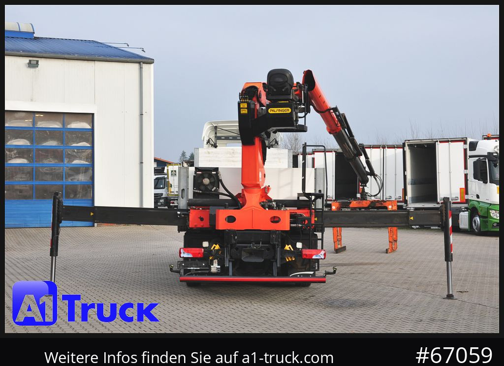 Dropside/ Flatbed truck, Crane truck MAN TGS 26.440,  Kran PK20.501L Lenkachse,: picture 10