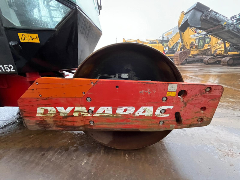 Roller Dynapac CA152D: picture 11