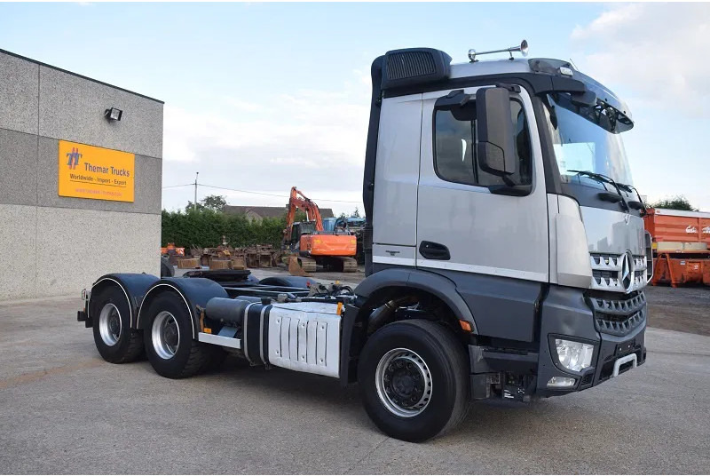 Tractor unit Mercedes-Benz Arocs 3345: picture 6