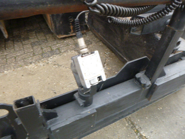 Asphalt paver INGERSOLL RAND ABG TITAN 473: picture 20 Asphalt paver INGERSOLL RAND ABG TITAN 473: picture 20