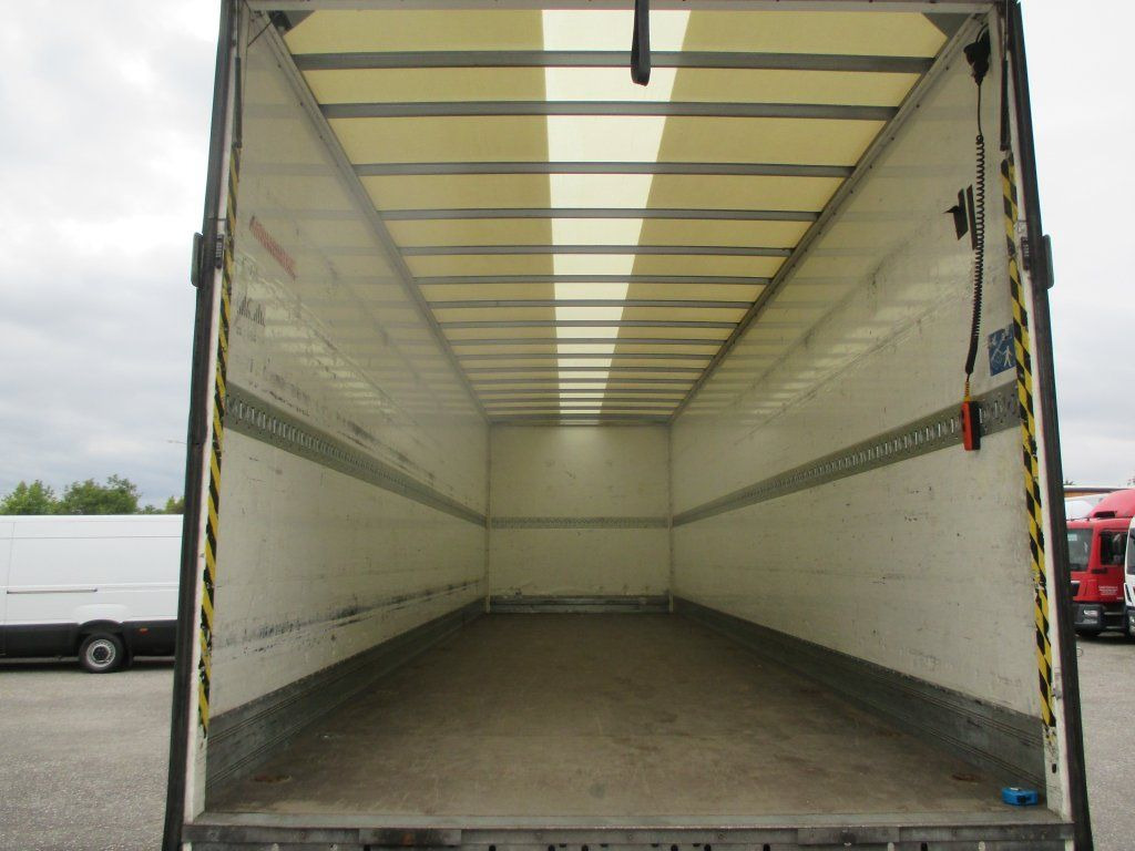 Box truck DAF 18.290: picture 12