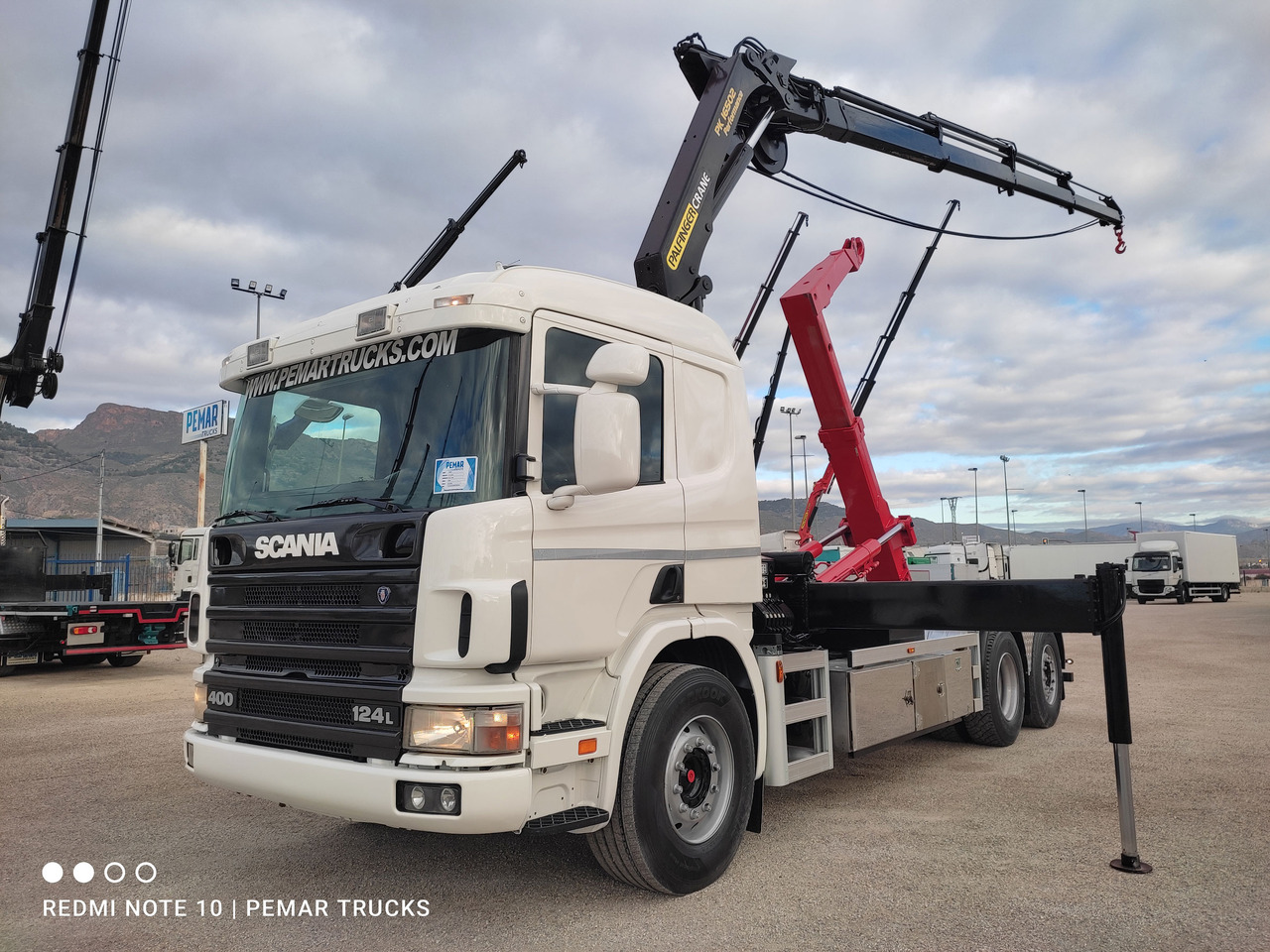 Leasing of SCANIA P124 400 6X2 GRUA PALFINGER GANCHO SCANIA P124 400 6X2 GRUA PALFINGER GANCHO: picture 21