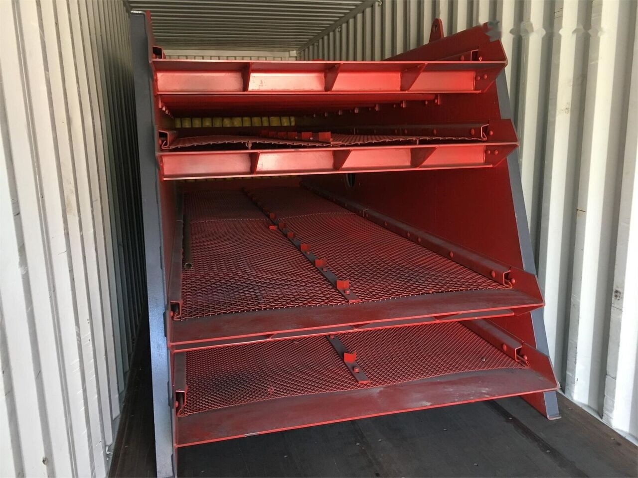 Leasing of Kinglink Four decks Inclined Vibrating Screen 4YA1854 | 6X18' Kinglink Four decks Inclined Vibrating Screen 4YA1854 | 6X18': picture 9