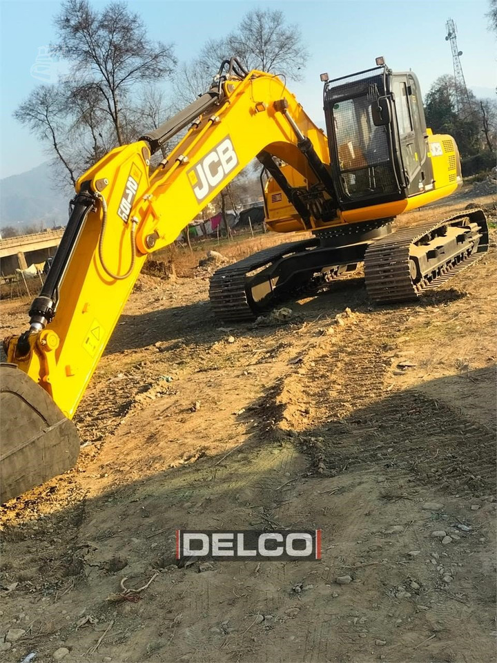 New Crawler excavator JCB NXT215 LC: picture 17