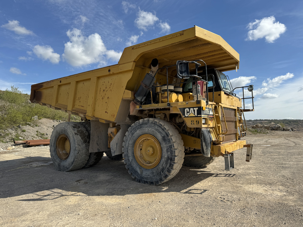 Rigid dumper/ Rock truck 2004 CAT 775E: picture 6