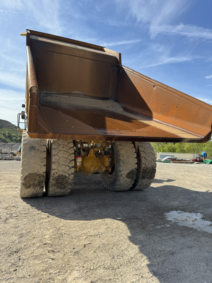 Rigid dumper/ Rock truck 2004 CAT 775E: picture 19