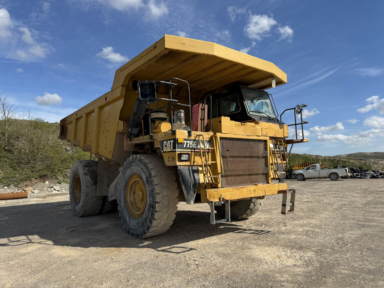 Rigid dumper/ Rock truck 2004 CAT 775E: picture 7