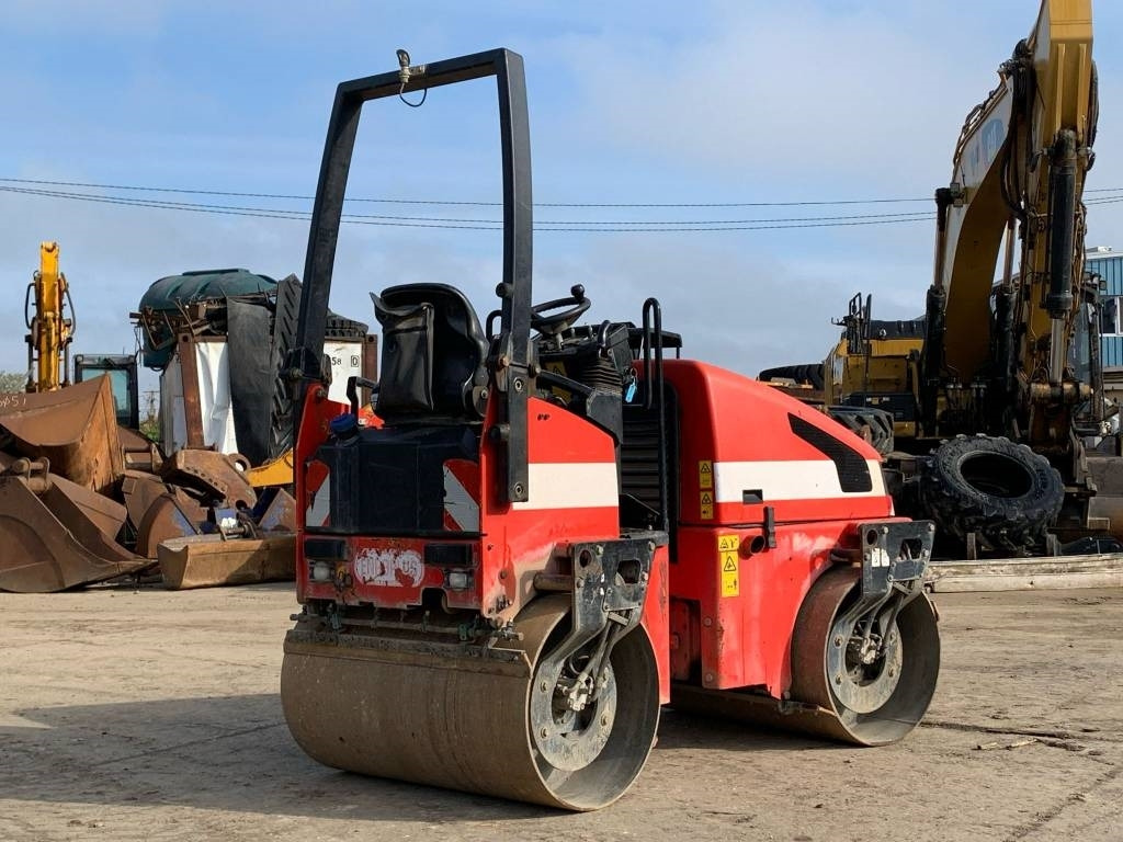 Road roller JCB VMT 260: picture 7