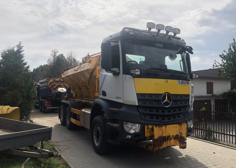 Snow removal vehicle Mercedes-Benz Arocs 2633 6x4 piaskarka solarka pług: picture 6