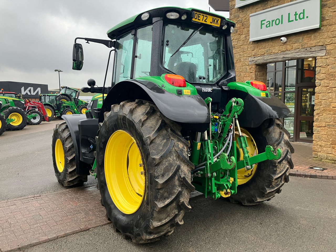 Farm tractor John Deere 6140M: picture 8