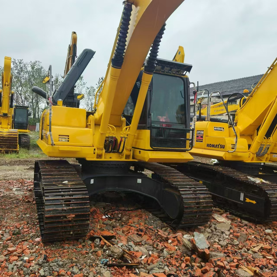 Crawler excavator KOMATSU PC200: picture 7